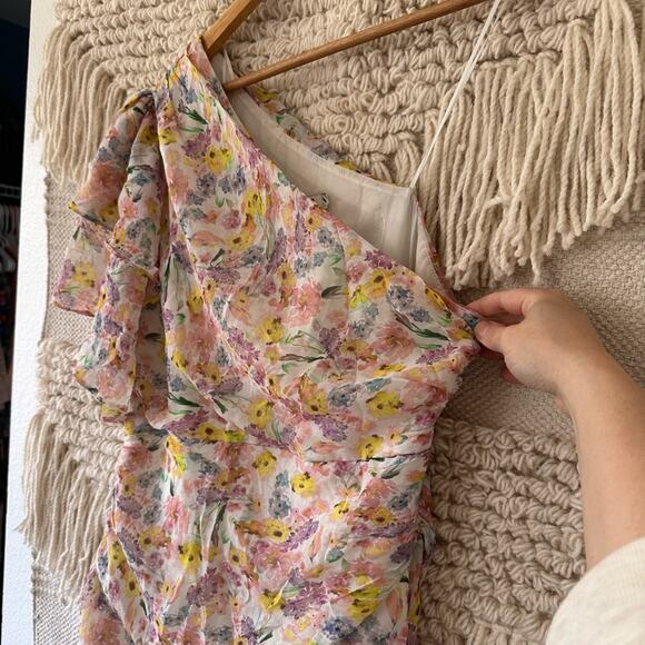 AMUR Clayton Dress - Picture 2 of 9